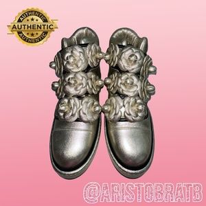 CHANEL Metallic Gold Leather Flowers Sneakers 38
